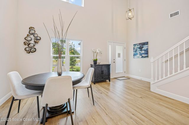198 Hidden Woods Place, Melbourne, FL 32901