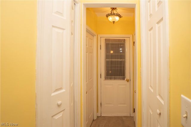 6145 Hollydale Avenue NE, Canton, OH 44721
