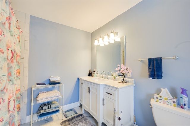23 Germain St, Worcester, MA 01602