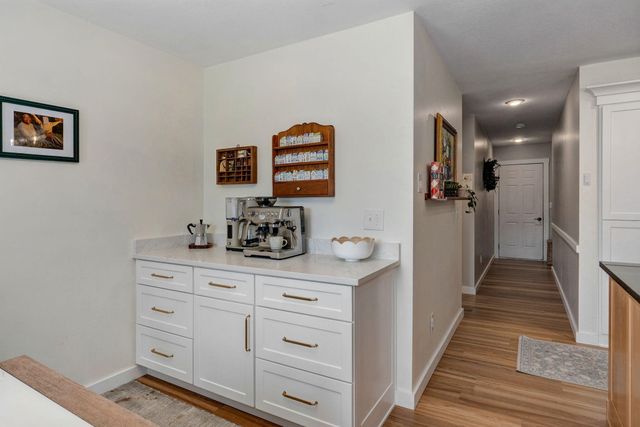 1842 E Richmond Place, Springfield, MO 65804