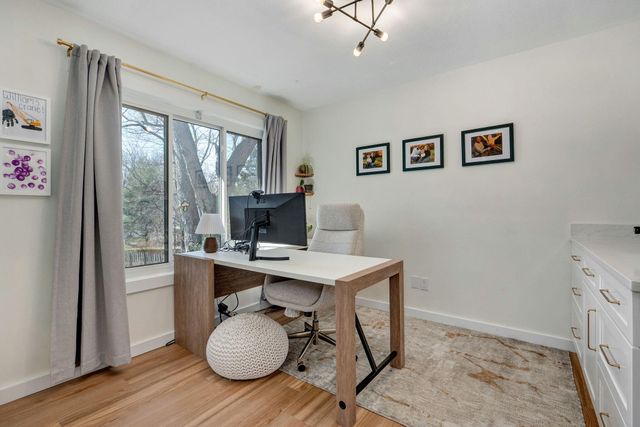 1842 E Richmond Place, Springfield, MO 65804