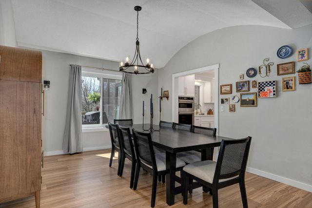 1842 E Richmond Place, Springfield, MO 65804