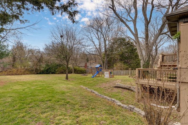 1842 E Richmond Place, Springfield, MO 65804