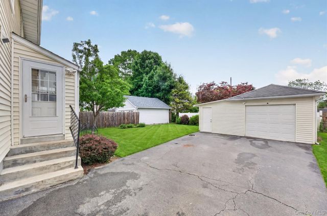 11 Columbia Avenue, Middletown, NY 10940