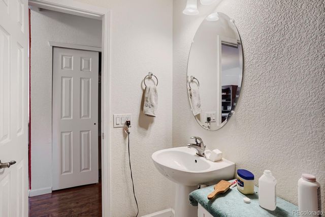 125 N Duquesne Street, Aurora, CO 80018