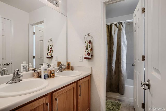 125 N Duquesne Street, Aurora, CO 80018