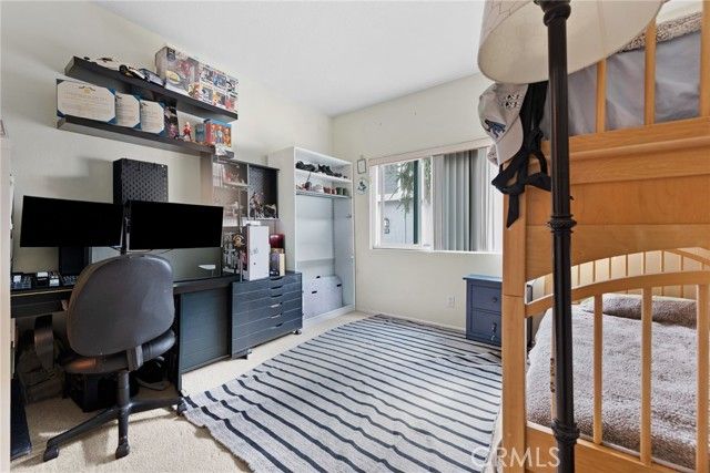 73 Huntington 322, Irvine, CA 92620