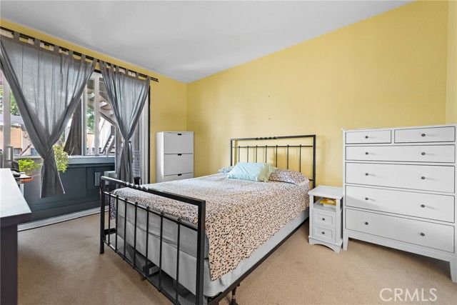 73 Huntington 322, Irvine, CA 92620