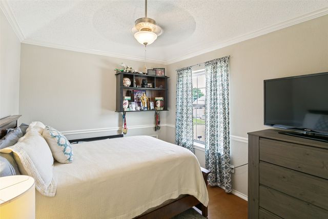 6816 Driffield Circle E, North Richland Hills, TX 76182