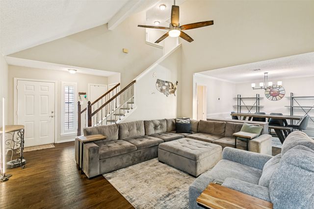 6816 Driffield Circle E, North Richland Hills, TX 76182