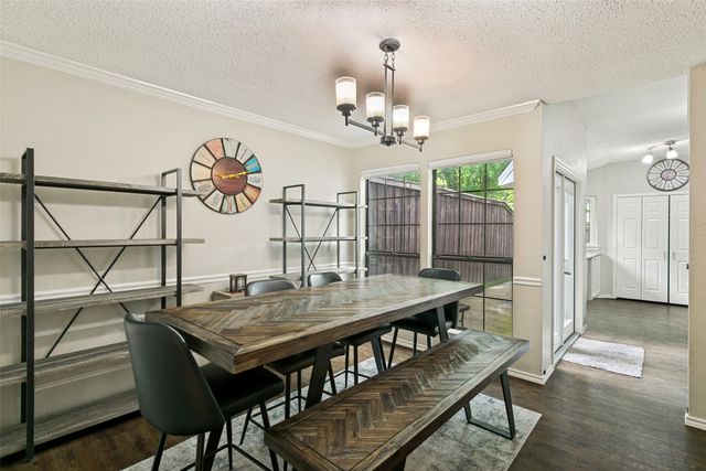 6816 Driffield Circle E, North Richland Hills, TX 76182