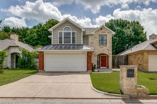 6816 Driffield Circle E, North Richland Hills, TX 76182