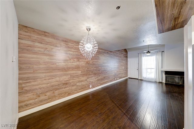 2603 South Durango Drive 203, Las Vegas, NV 89117