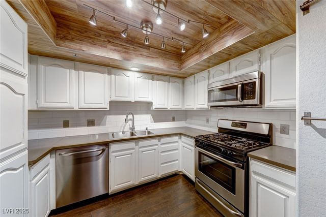 2603 South Durango Drive 203, Las Vegas, NV 89117