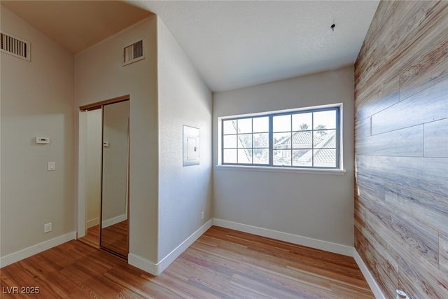 2603 South Durango Drive 203, Las Vegas, NV 89117