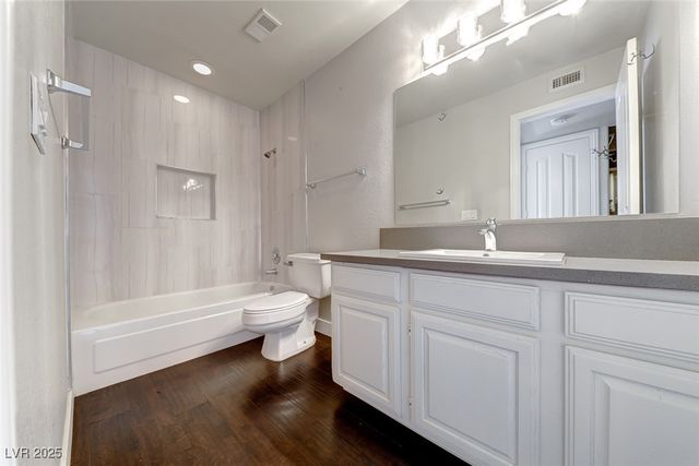 2603 South Durango Drive 203, Las Vegas, NV 89117