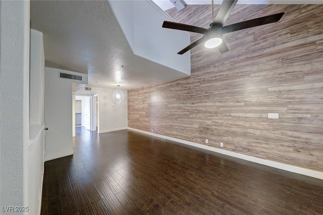 2603 South Durango Drive 203, Las Vegas, NV 89117