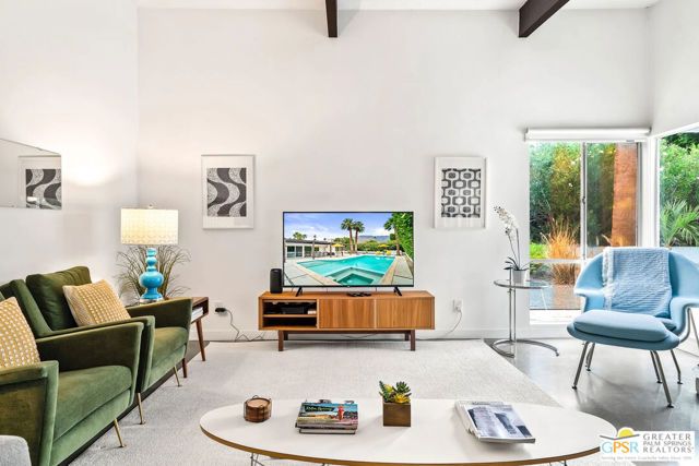 400 E Glen Circle, Palm Springs, CA 92262
