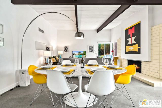 400 E Glen Circle, Palm Springs, CA 92262