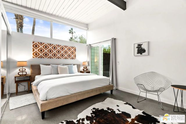 400 E Glen Circle, Palm Springs, CA 92262