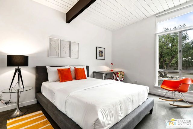 400 E Glen Circle, Palm Springs, CA 92262