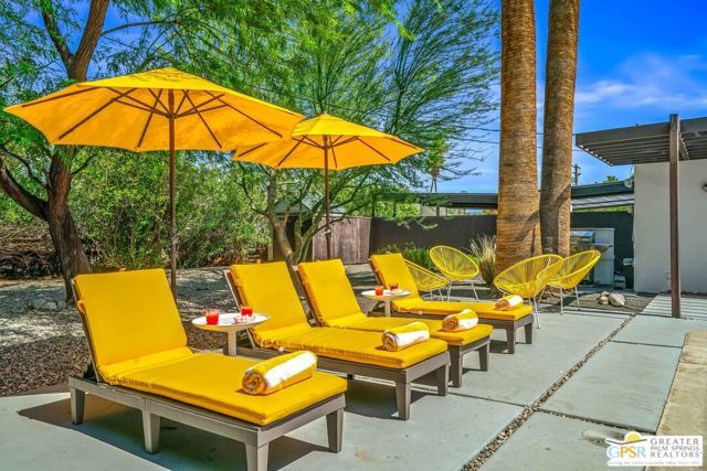 400 E Glen Circle, Palm Springs, CA 92262