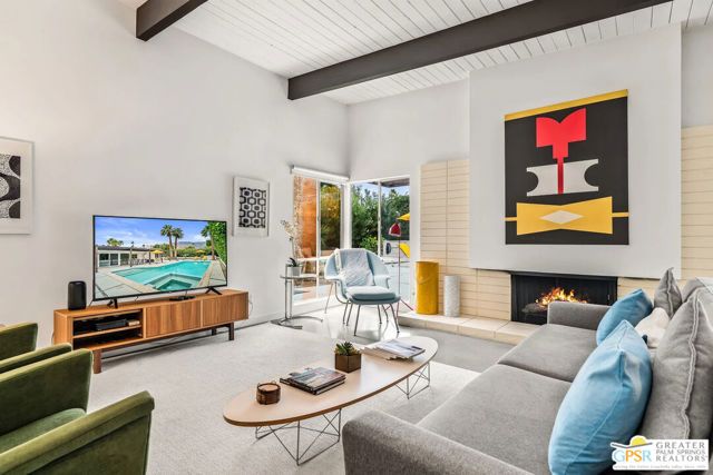 400 E Glen Circle, Palm Springs, CA 92262