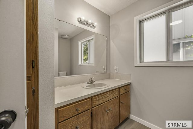 556 E 13th Street, Idaho Falls, ID 83404