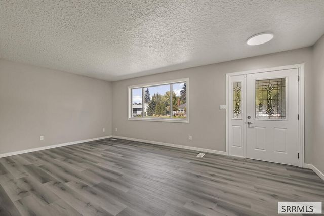 556 E 13th Street, Idaho Falls, ID 83404
