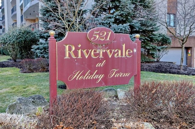 521 Piermont Ave 403A, River Vale Twp., NJ 07675