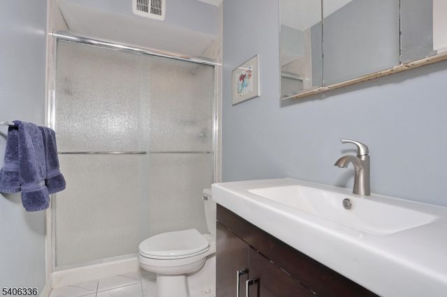 521 Piermont Ave 403A, River Vale Twp., NJ 07675