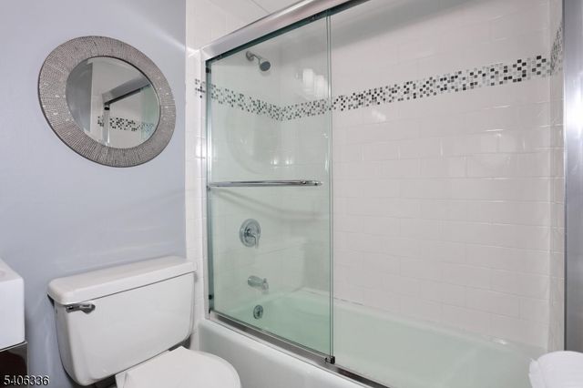 521 Piermont Ave 403A, River Vale Twp., NJ 07675