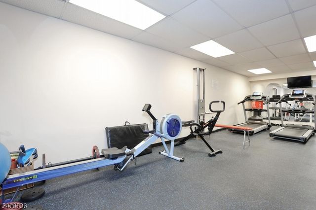 521 Piermont Ave 403A, River Vale Twp., NJ 07675