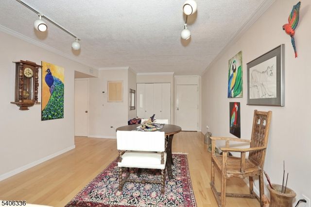 521 Piermont Ave 403A, River Vale Twp., NJ 07675