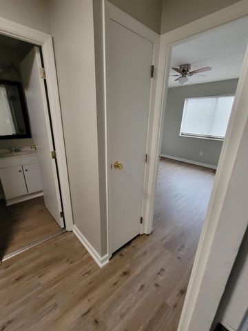 1070 Oakgrove Court, 2, Independence, KY 41051