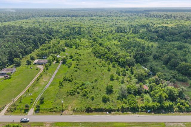 144 County Road 676, Dayton, TX 77535