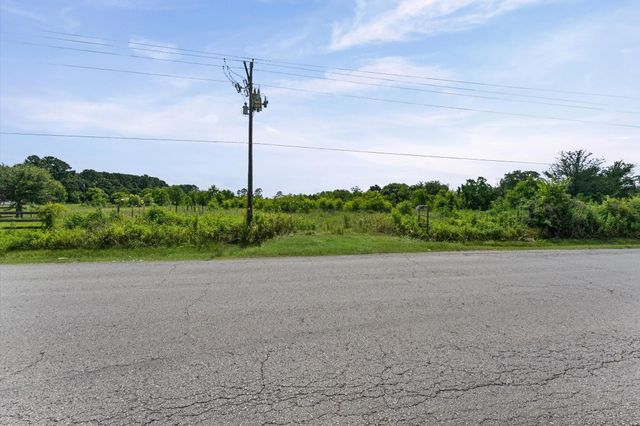144 County Road 676, Dayton, TX 77535
