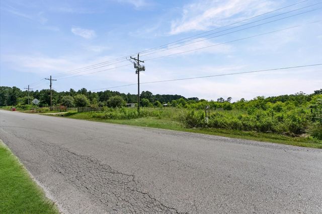 144 County Road 676, Dayton, TX 77535