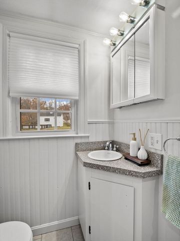 77 Stetson St, Haverhill, MA 01835