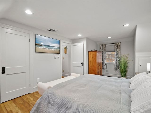 77 Stetson St, Haverhill, MA 01835