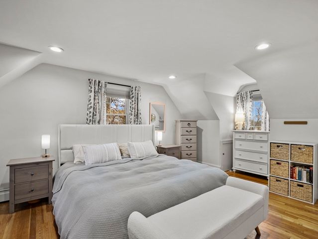 77 Stetson St, Haverhill, MA 01835