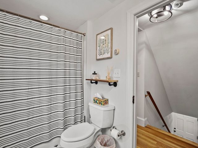 77 Stetson St, Haverhill, MA 01835