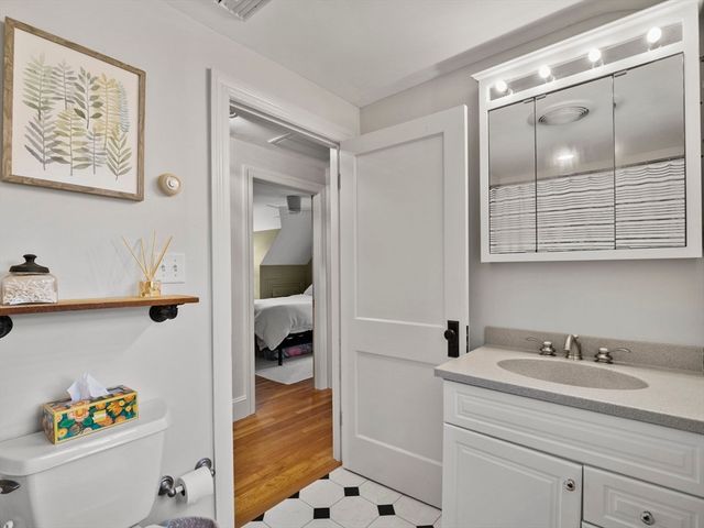 77 Stetson St, Haverhill, MA 01835