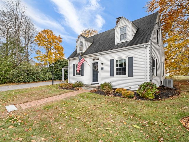 77 Stetson St, Haverhill, MA 01835