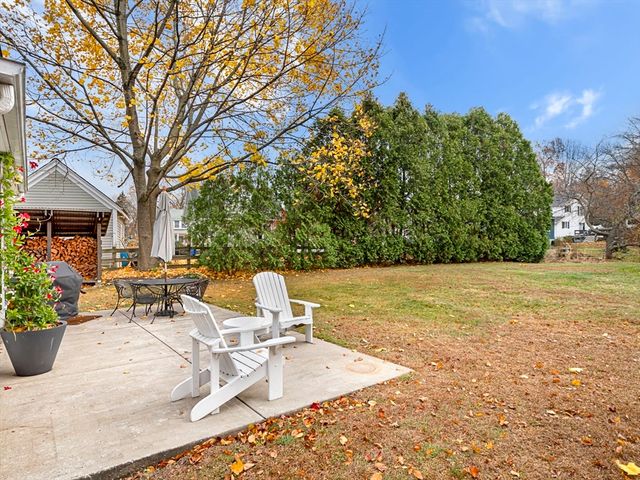 77 Stetson St, Haverhill, MA 01835