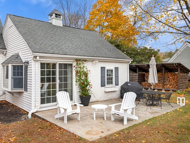 77 Stetson St, Haverhill, MA 01835