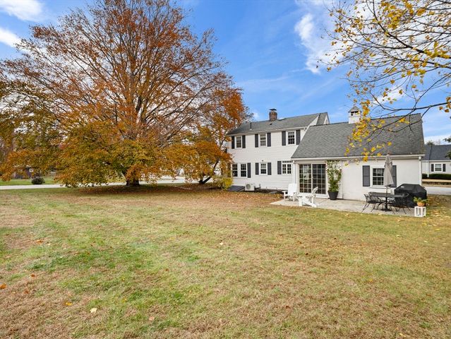 77 Stetson St, Haverhill, MA 01835