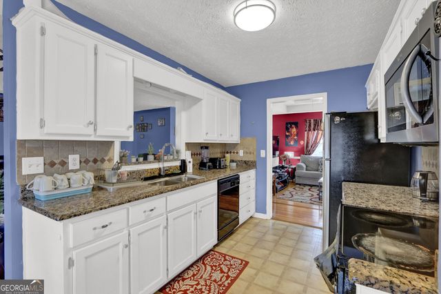 230 Oak Vista Court, Lawrenceville, GA 30044