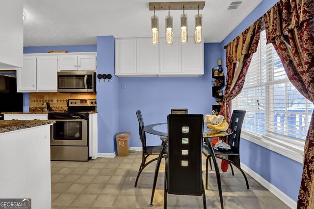 230 Oak Vista Court, Lawrenceville, GA 30044