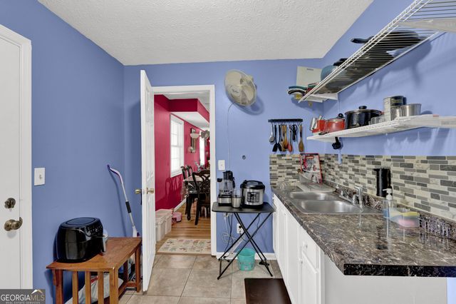 230 Oak Vista Court, Lawrenceville, GA 30044